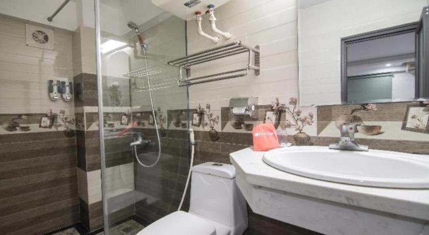 האנוי Ha Noi Vang Hotel Hoang Ngan מראה חיצוני תמונה